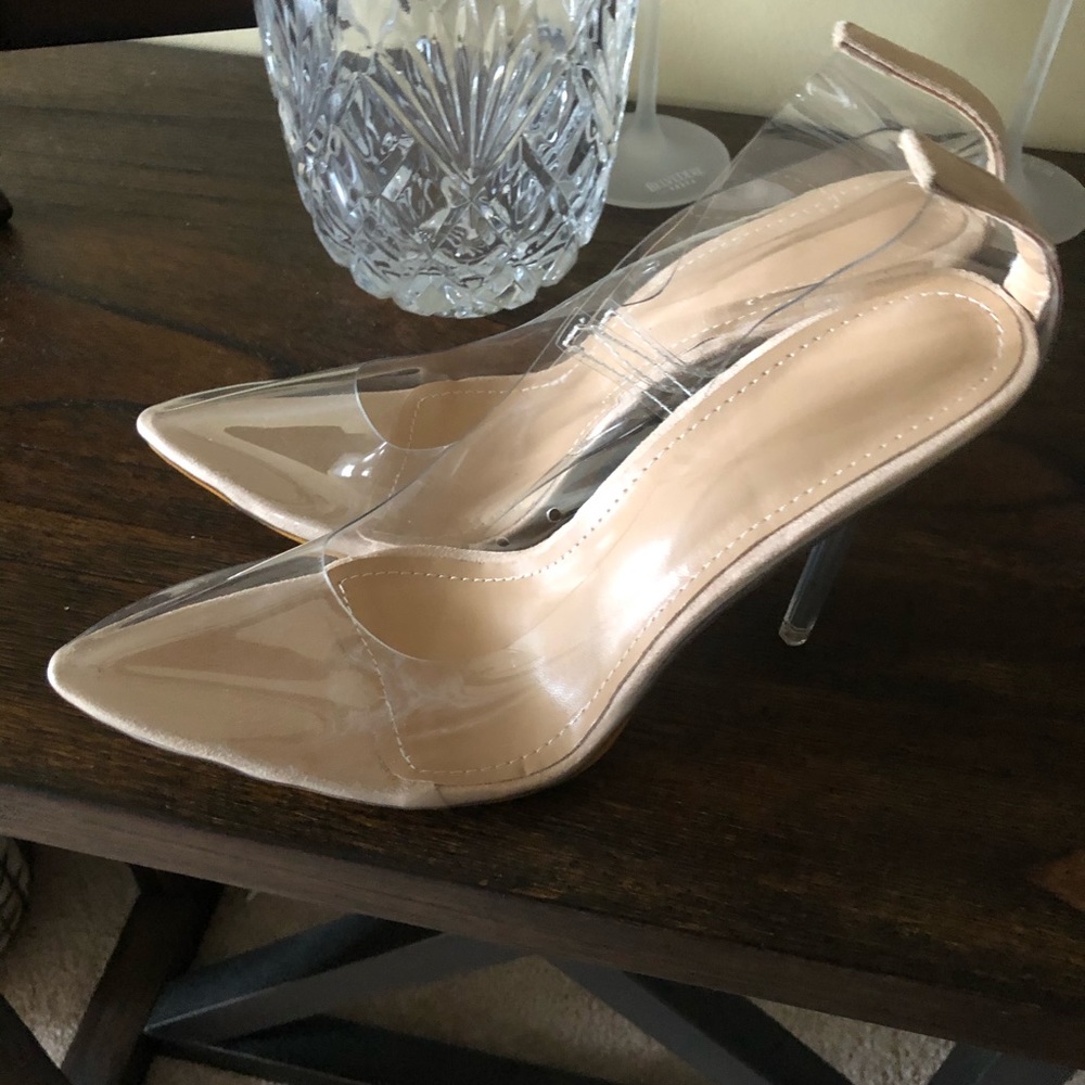 Nude Clear pumps